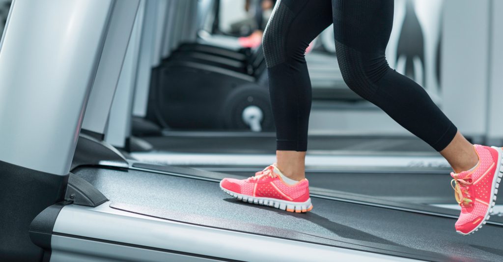 treadmill backward walking exercise for reducing hip thigh fat